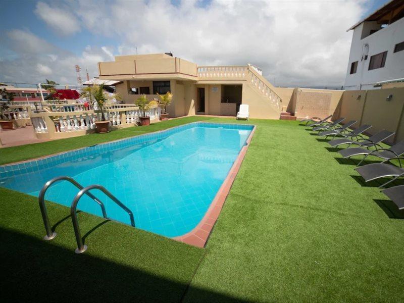 Hotel Red Booby Puerto Ayora  Exterior photo